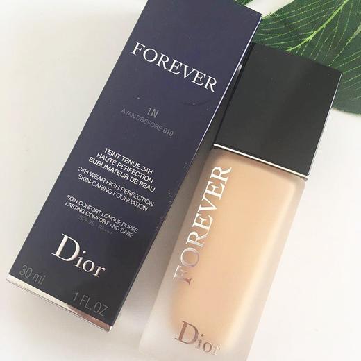 DIOR/迪奥 凝脂恒久粉底液哑光 1N 30ML     克丽丝汀迪奥(DIOR)19年哑光款全新凝脂恒久粉底液，SPF35/PA+++ 30ml，清新自然，柔滑细致！质地轻盈薄透，易贴合肌肤。 商品图2