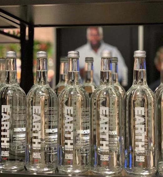 一众奢侈大牌VIP客户用水—
Earth Water纯净水/气泡水 商品图0