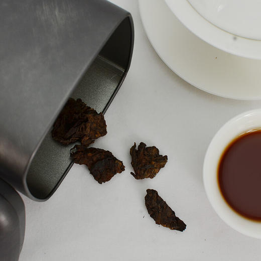 霏鸿茶叶 2003年勐海古树普洱茶熟茶 特级茶化石散茶老茶头散装250g 商品图4