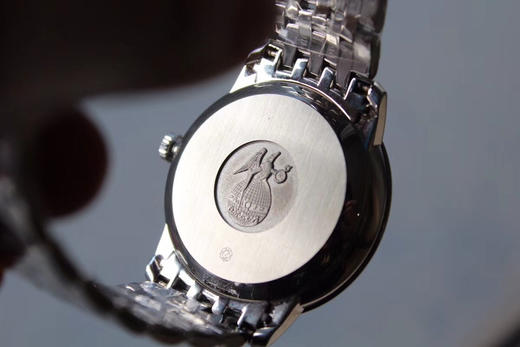 新款OMEGA欧miga 碟飞系列 轨道面灰色盘，进口改Cal.2500自动上链机械机芯，蓝宝石镜面 超薄正装男表 商品图5