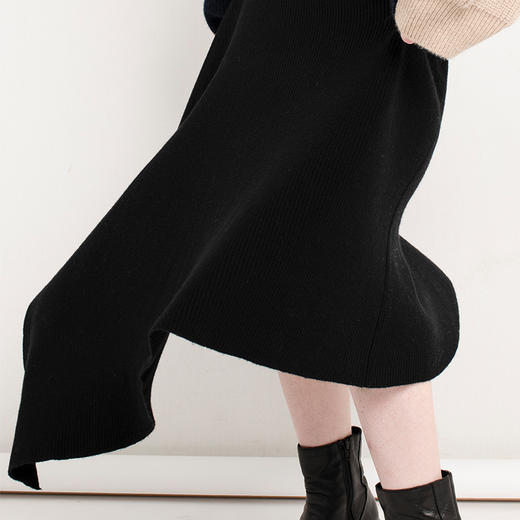 322设计款女士纯山羊绒不规则罗纹半身裙 商品图1