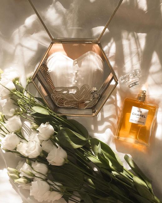 为什么毛孔会变大？教你养成零毛孔的细腻皮肤-【爱经课堂】 商品图0