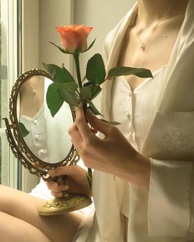 混合性肌肤如何护理？-【爱经课堂】