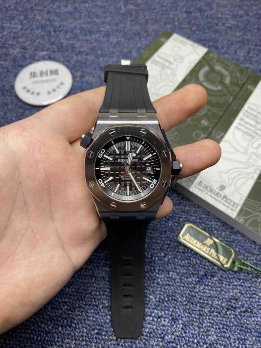 原装订制版！硬货来啦！分分钟让你中毒！世界上zui MAN的男表系列，没有之一，AP  爱彼 皇家橡树离岸型，型号15703，出自当代最伟大的钟表大师（没有之一）尊达之手！ 商品图0