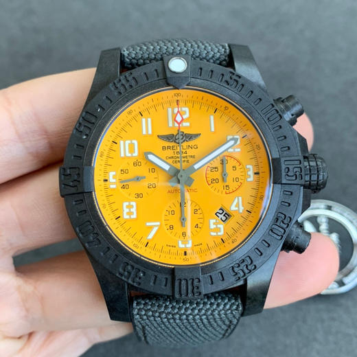 gf究级新作百年灵复仇者飓风系列表径45mm计时码表机械腕表