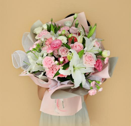 感恩密码----6百合18康乃馨花束六选一 商品图2