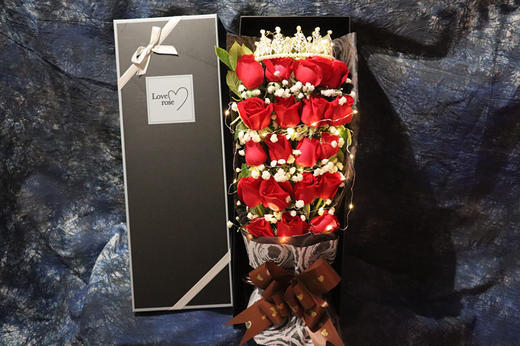 挚爱此生----19支玫瑰黑色礼盒十二选一 商品图0