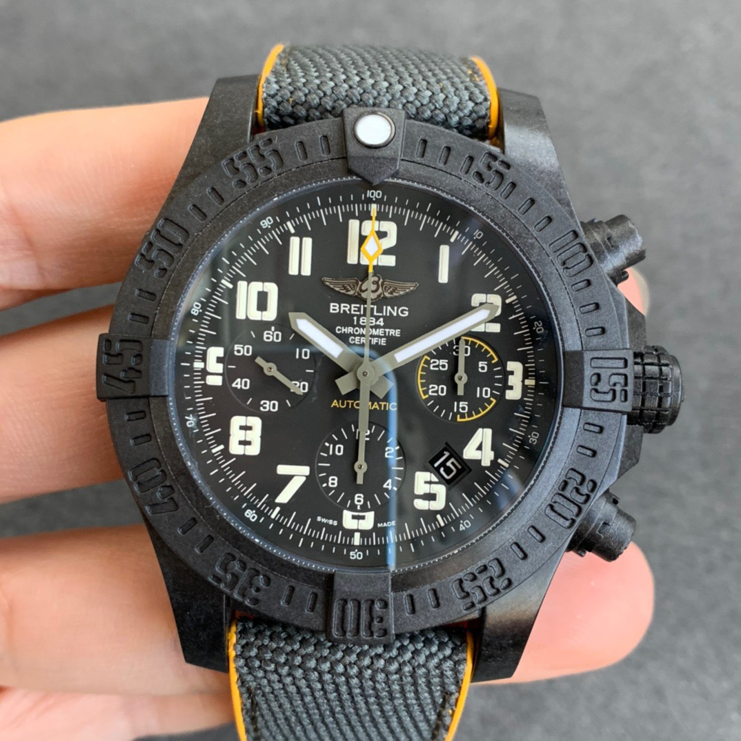 gf究级新作百年灵复仇者飓风系列表径45mm计时码表机械腕表