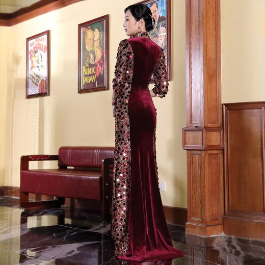 DLQ-A2097秋冬长款优雅红色蚀骨旗袍年轻款复古礼服 商品图2