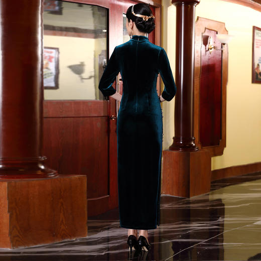 DLQ-A2137秋冬长款长袖优雅改良版连衣裙金丝绒民国旗袍 商品图1