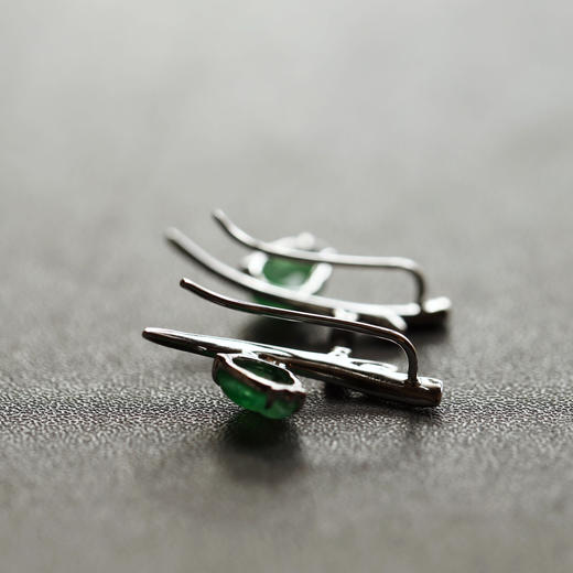 高冰种阳绿翡翠萌鼠耳夹18k白金钻石镶嵌 商品图4