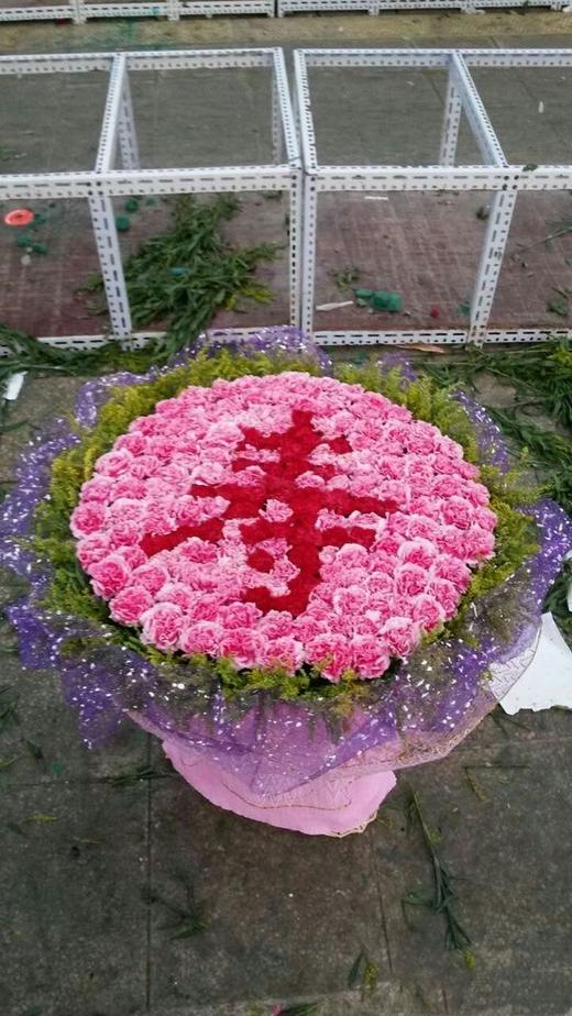 祝寿康乃馨花束 商品图0