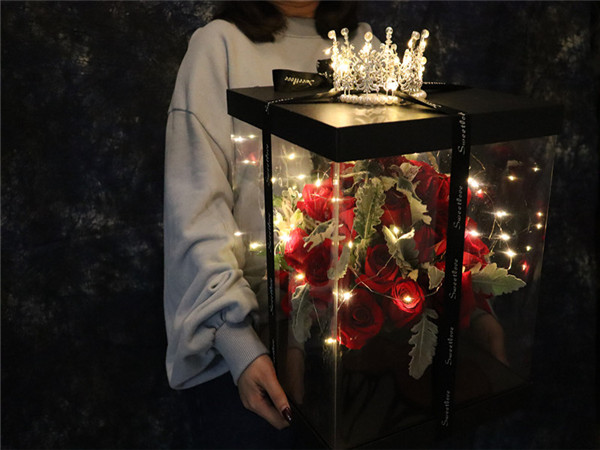 玫瑰正方体礼盒皇冠款三选一