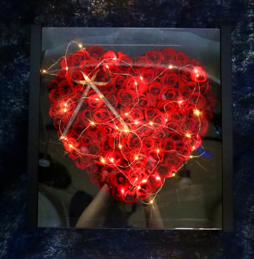 心虔志诚----99支玫瑰心形礼盒星光版二选一 商品图2