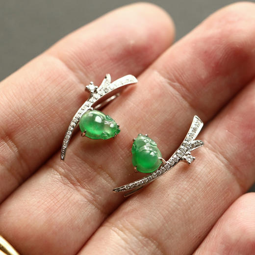 高冰种阳绿翡翠萌鼠耳夹18k白金钻石镶嵌 商品图6