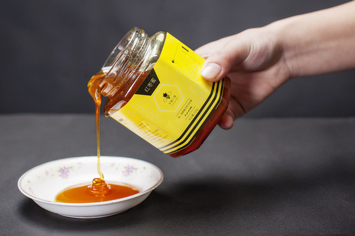 蜂蜜共抗疫情温暖包邮补气溢血保脾养胃的红枣蜜500g