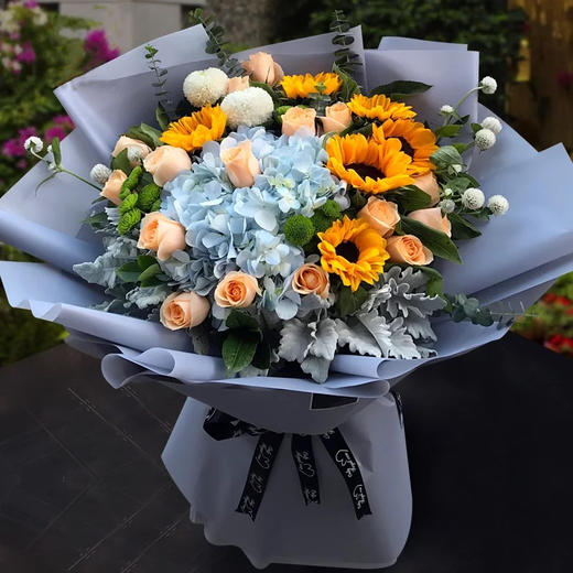 蒸蒸日上----向日葵韩式花束九选一 商品图1