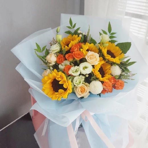 蒸蒸日上----向日葵韩式花束九选一 商品图3