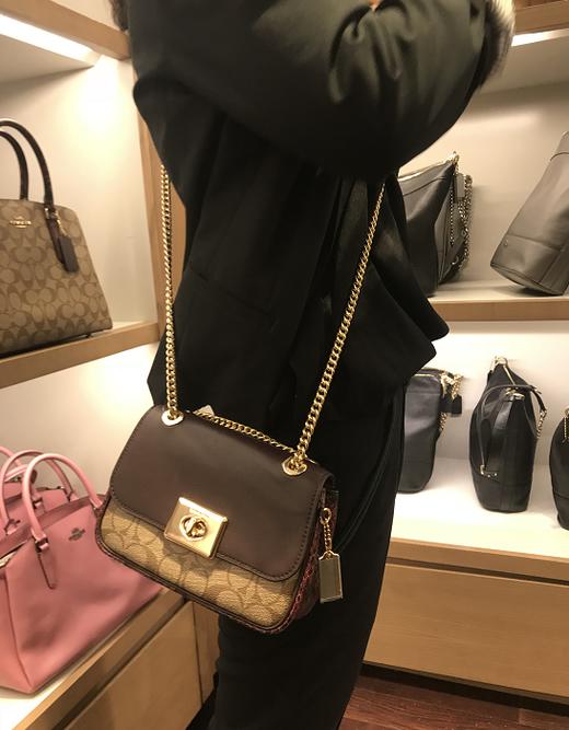 2019款coach蔻驰cassidy小牛皮蛇皮纹手提肩挎包两色可选白色夹蛇皮纹