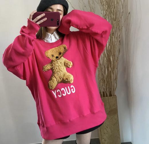 gucci刺绣小熊圆领卫衣秒完下架