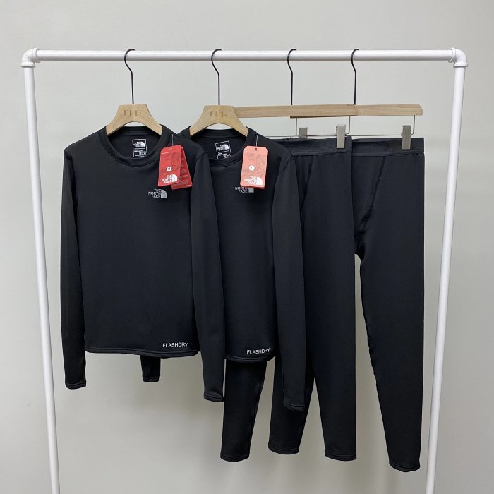 背面flashdry闪电快干科技面料 3m反光logo 四维弹力 平滑绷缝工艺