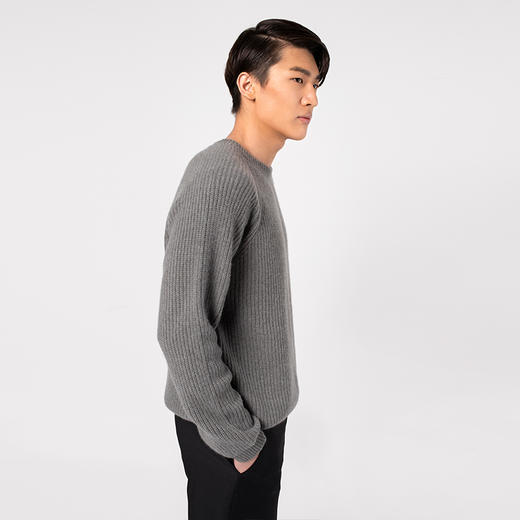 322经典款男士纯山羊绒圆领插肩套头衫 商品图2