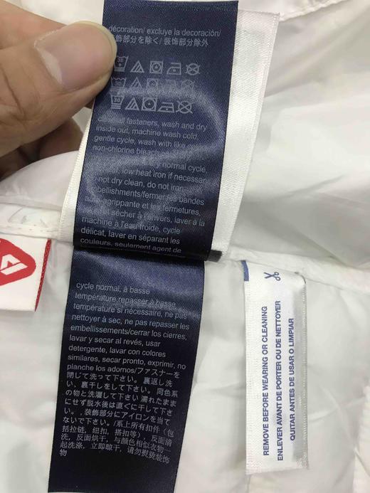 换季特价啦，Tommy Hilfifer p棉印花轻薄棉服 商品图8