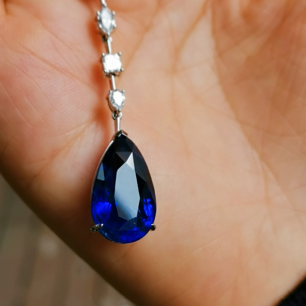珝设计无烧皇家蓝蓝宝石水滴吊坠12ct