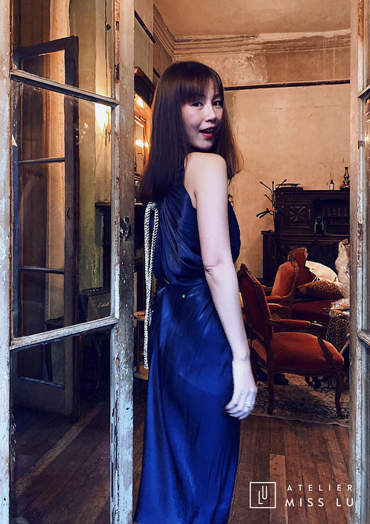 AtelierMissLu / Onirii-神秘蓝色带褶修身短款晚礼服背部装饰带 商品图2