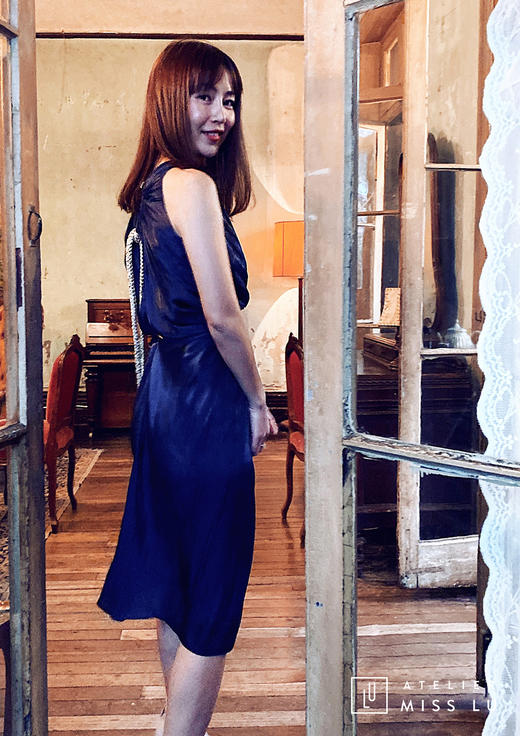 AtelierMissLu / Onirii-神秘蓝色带褶修身短款晚礼服背部装饰带 商品图4