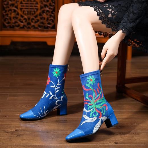 OLD-386-8民族风复古中跟绣花短靴女粗跟圆头女鞋 商品图1