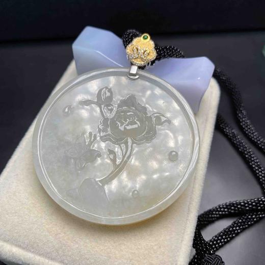 手镯心,双面磨砂工花开富贵大牌,重金镶嵌,镶嵌18k白金,钻石和翡翠