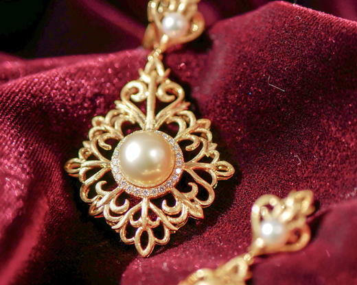 「天堂的凝望」金珠黄金耳环 商品图1