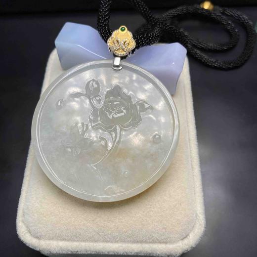 手镯心,双面磨砂工花开富贵大牌,重金镶嵌,镶嵌18k白金,钻石和翡翠