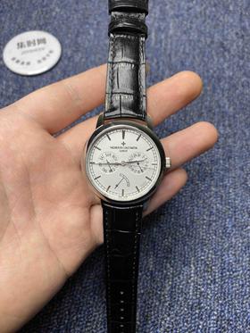 新款    江诗丹顿 传袭系列 动能星期日历款，震撼上市。TRADITIONNELLE传袭系列