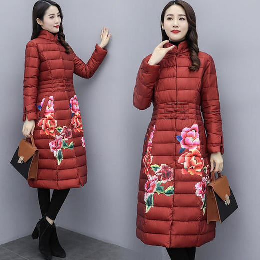 CQ-SYG925收腰显瘦长款立领盘扣印花棉服 商品图0