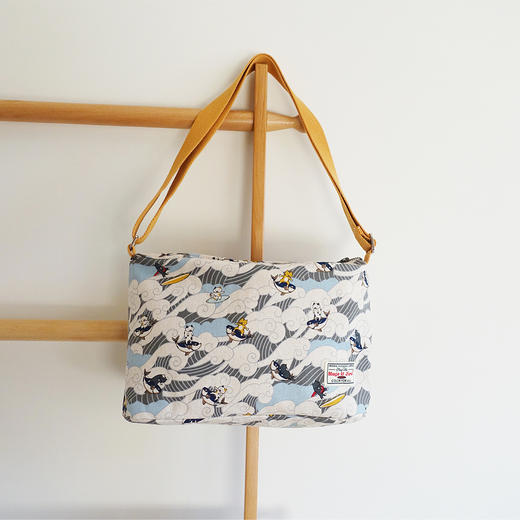 HUJI祤集Sling斜挎包风の花冲浪小猫 商品图0