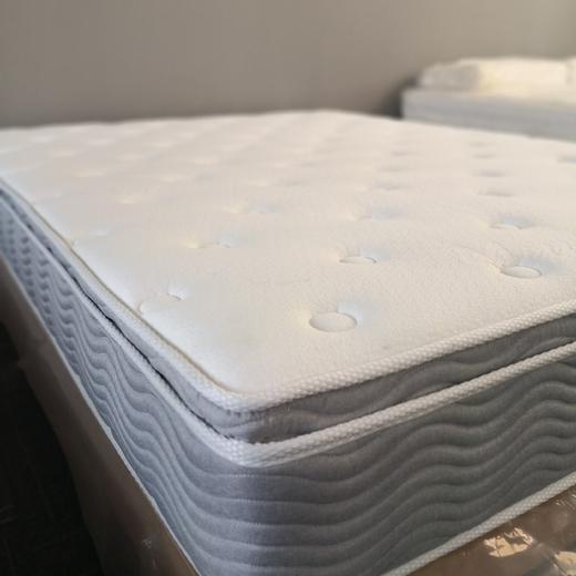 【顺丰包邮到家】独立弹簧 乳胶床垫 独立弹簧互不干扰 泰国乳胶 高档防螨面料 精细做工 每一件原料 辅料都来自可儿家那位18年品质管理的老公精心挑选 可儿的每个客户都值得拥有 softcare 商品图9