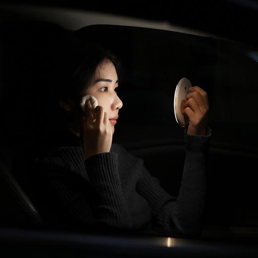 【MUID手持镜化妆镜】美容便携随身补妆小镜子 女生小巧充电LED补光镜 商品图3
