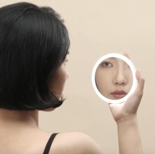 【MUID手持镜化妆镜】美容便携随身补妆小镜子 女生小巧充电LED补光镜 商品图1