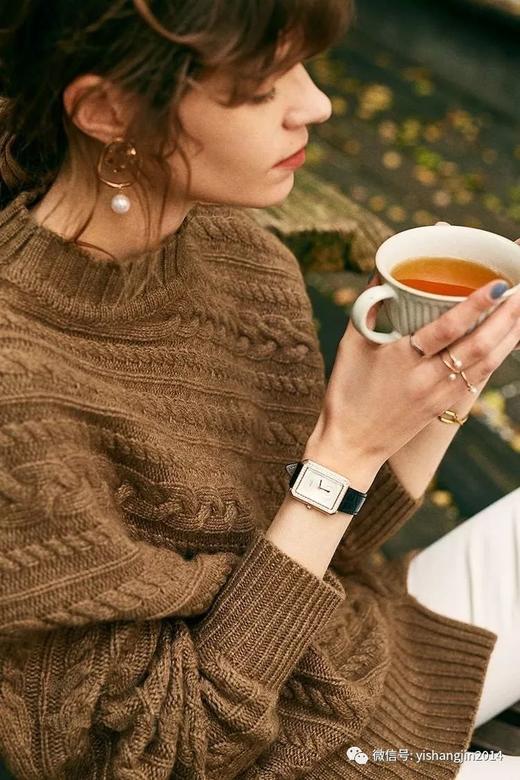 21年末折扣！七折！驼色拧花斜织羊毛衫 商品图0