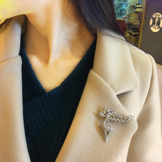 QZY-X972新款奢华铜锆石麋鹿高档水晶圣诞胸针 商品图1