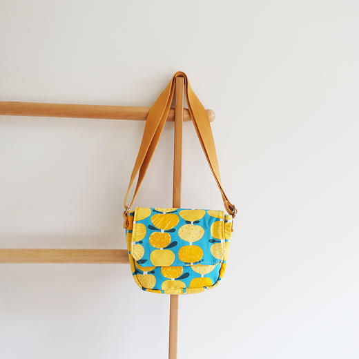 HUJI祤集Flap斜挎包插画小苹果 商品图1