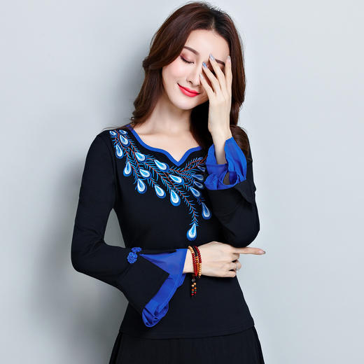 孔雀刺绣民族风花瓣袖日常舞蹈上衣fmnt8744