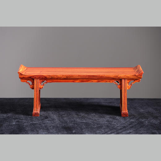 白酸枝如意云纹夹头榫小翘头案