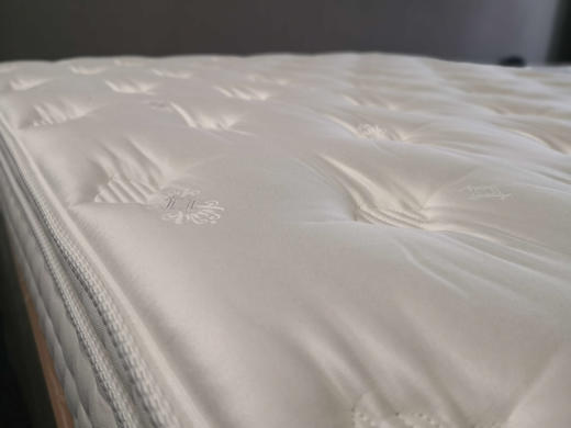 【顺丰包邮到门】可儿主卧自用 厚款 30cm 轻奢7区独立弹簧床垫 内含5cm加厚泰国乳胶 高品质提花面料 精致做工 换新家选它 换新床垫 非他莫属 softcare 商品图11