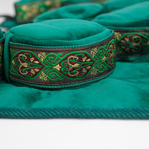 艾蓬轩十五联民族刺绣 督脉灸滤烟灸服  配不锈钢灸盒 商品图3