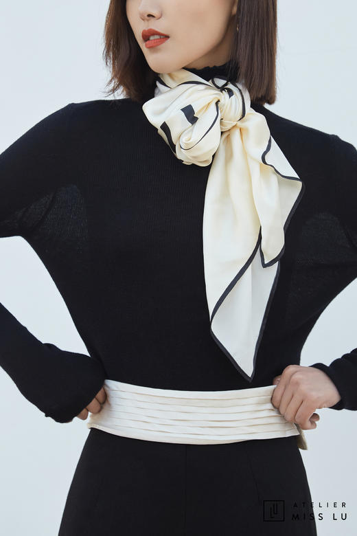 AtelierMissLu / Van  vega-花卉印花复古丝巾 商品图7