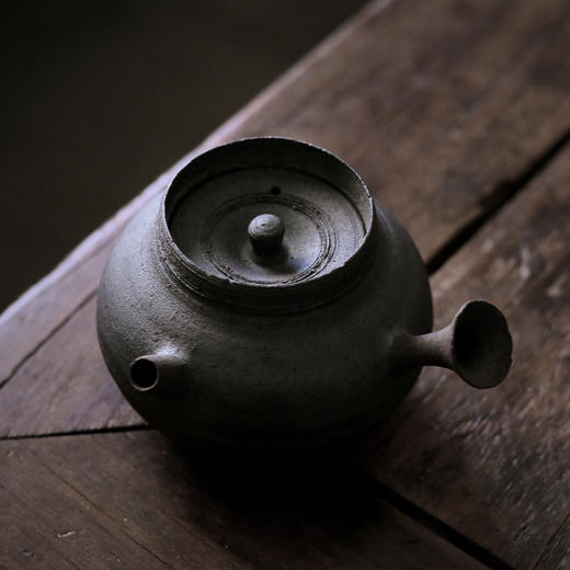 陶泥侧把急须壶