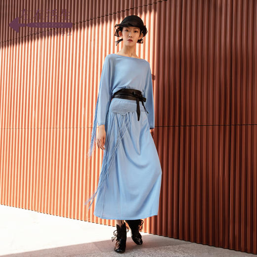 针织上衣中长款半身裙两件套套装生活在左2020春季女装新品天空蓝